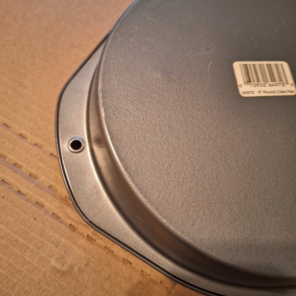 9" round cake pan - Picture 4 of 7